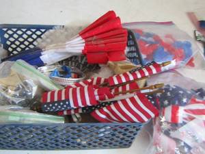 lot 413 image: 4th of July decorations and American flags
