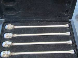 lot 495 image: Skull stir sticks qty 4 in case