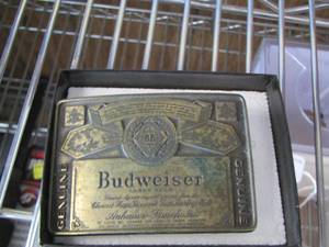 lot 487 image: Budweiser belt buckle