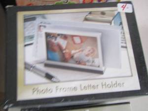 lot 498 image: qty 4 photo frame letter holders