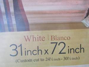 lot 453 image: White Blanco 31x72 blinds