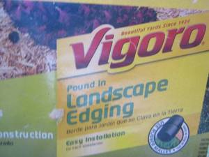 lot 455 image: Vigoro landscape edging