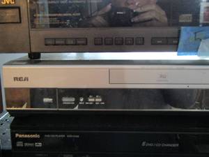 lot 603 image: Panasonic-RCA- vs. dvd players