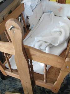 lot 611 image: CRADLE