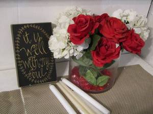 lot 638 image: It is well with my Soul  ART - glass vase with flowers