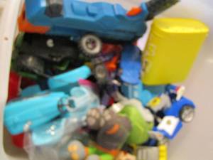 lot 642 image: tote of childrens toys (used)