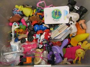 lot 650 image: childrens toys (used)