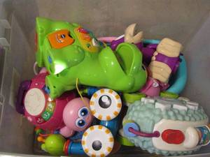lot 651 image: childrens toys (used)