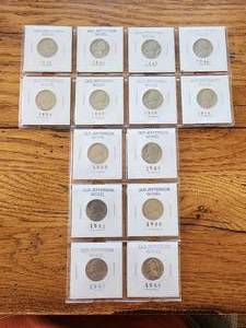 lot 11 image: Selection of vintage Jeferson Nickels