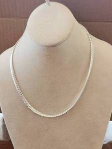 lot 57 image: Very nice silver necklace - marked 925