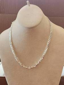 lot 87 image: Very nice silver necklace - marked 925