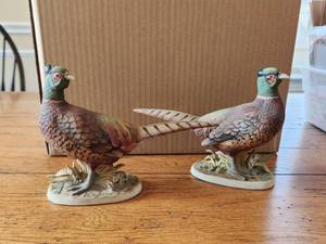 lot 5 image: Vintage pair of Lefton hand painted Pheasants - KW769A