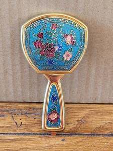 lot 34 image: Vintage Cloisonne compact folding mirror