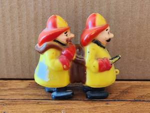 lot 99 image: Vintage Marx toy fireman ramp walker