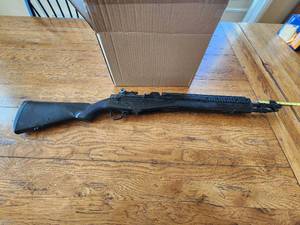 lot 63 image: B-Sport VB92058 air soft rifle