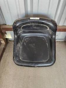 lot 216 image: Ariens tractor - mower seat