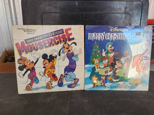 lot 199 image: Selection of 2 vintage Walt Disney Mickey Mouse and the gang records