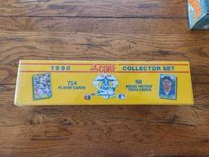 lot 288 image: 1990 Score baseball collector set - sealed set