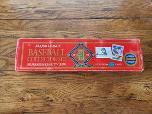 lot 274 image: 1992 Donruss baseball collectors set