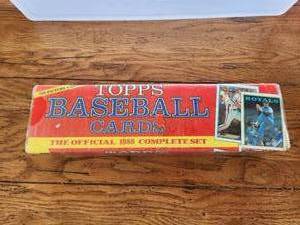 lot 291 image: 1988 Topps baseball card complete set - sealed set