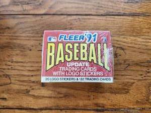 lot 264 image: 1991 Fleer baseball update trading cards - sealed set
