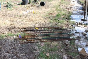 lot 55 image: T Posts