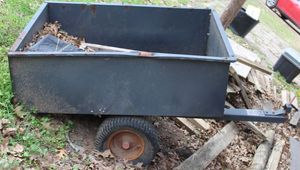 lot 144 image: Small Trailer May Need new Tires