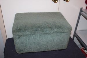 lot 57 image: Storage Foot Stool on wheels