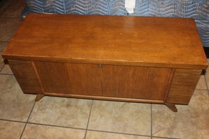 lot 72 image: Cedar Chest by Lane