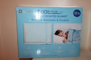 lot 97 image: 12lb cooling Blanket