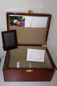 lot 212 image: Wooden Forever Resting Place