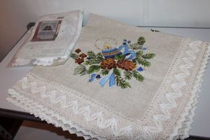 lot 216 image: Beautiful Tablecloth and Curtains