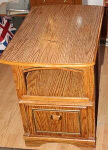 lot 189 image: End Table with Movable Top, see Photos