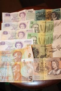 lot 235 image: Vintage Candian Paper Money