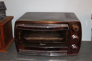 lot 243 image: Oaster Toaster Oven