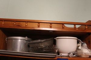 lot 263 image: Bakeware, Mixing bowl and Hand Held Mixer never used, Box was torn up