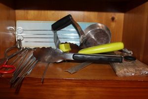 lot 278 image: Kitchen gadgets
