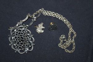 lot 361 image: Elephant Pendant stamped 925, Tie Pin Stamped 925. Fashion Necklace