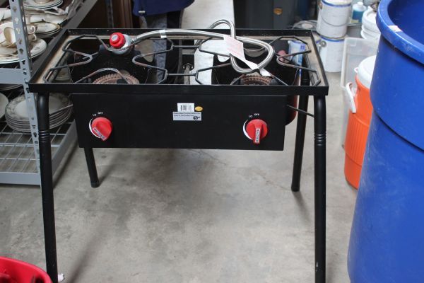 lot 4 image: Propane Two Burner Outdoor Cook Stove