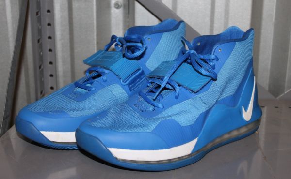 lot 2 image: Air Force Max 19 Carolina Blue  Size 12