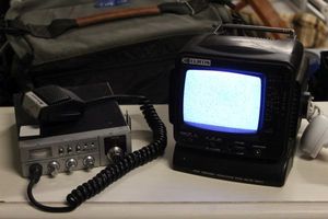 lot 41 image: Mini Personal Television with AMFM radio and CB Radio