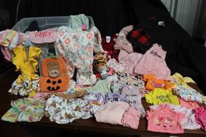 lot 76 image: Tote full of Infant Girls Clothing Newborn-12 months all seasons