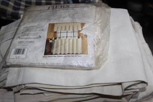 lot 85 image: Curtains