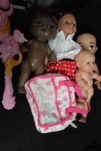 lot 129 image: Dolls