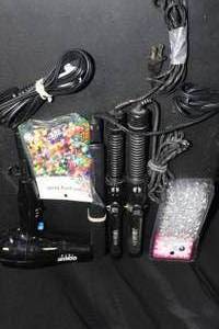 lot 130 image: Womens Hair Styling Tools and Hair Beads