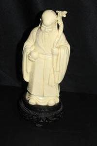 lot 221 image: Vintage Japanses Ivory Statue Netsuke Wise Old Man