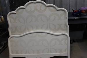 lot 225 image: Full Size Headboard and Footboard (no Side Rails) Matches with Nightstand in Lot 138