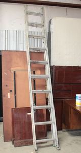 lot 66 image: Extension Ladder 20ft