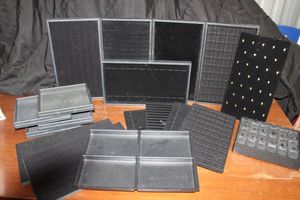 lot 70 image: Jewelry Displays