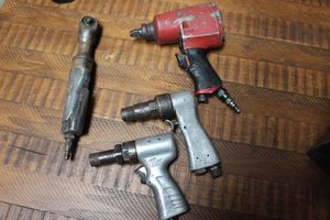 lot 116 image: Tools
